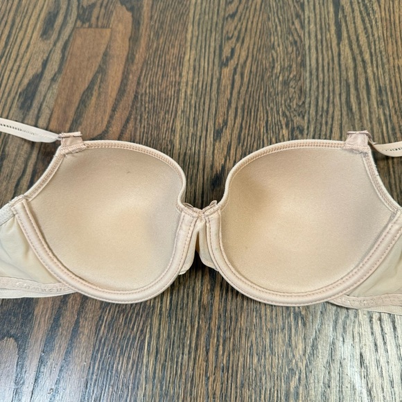 Chantelle 2126 Vous Et Moi Nude Convertable T-Shirt Bra size 32C - Picture 7 of 8